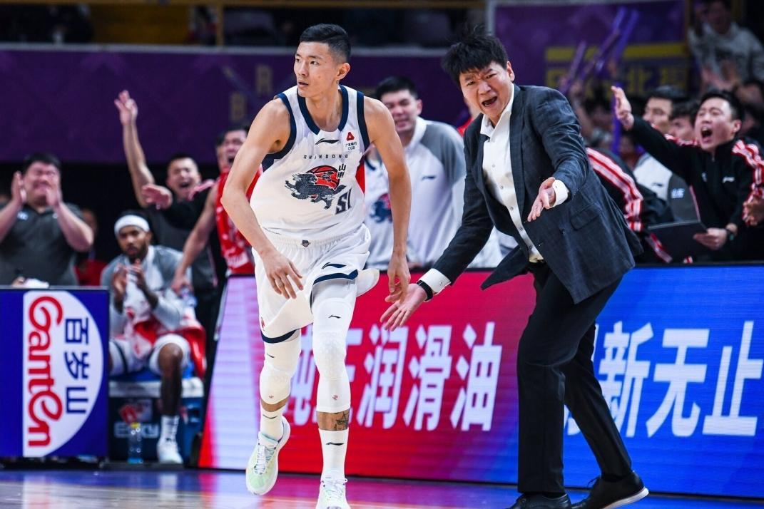 世界杯官网-山东男篮挺进杯赛四强，陈林坚爆发，说明书已找到？