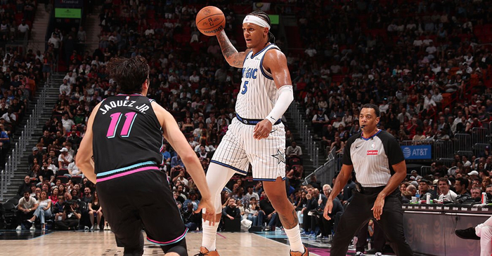 世界杯高清直播-班凯罗27+8阿德巴约20+7 魔术险胜热火7连胜|雅克|北京|巴姆-阿德巴约|巴姆·阿德巴约|德雷克·鲍威尔_新浪体育_新浪新闻